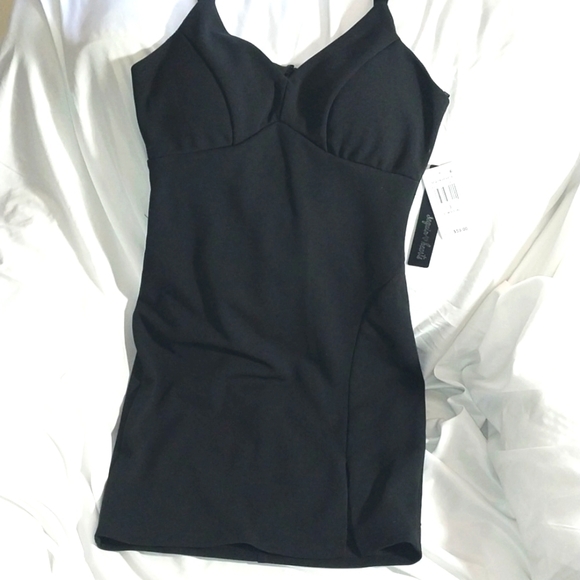 Sequin Hearts Dresses & Skirts - Sequin Hearts Slim Social Little Black Dress, Size 3